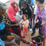 Nadia gestisce una lavanderia in Sicilia: lava i vestiti ai rifugiati gratuitamente