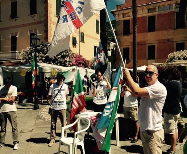 Un resort ospita due mamme e due bimbi. Una lettera contro le proteste